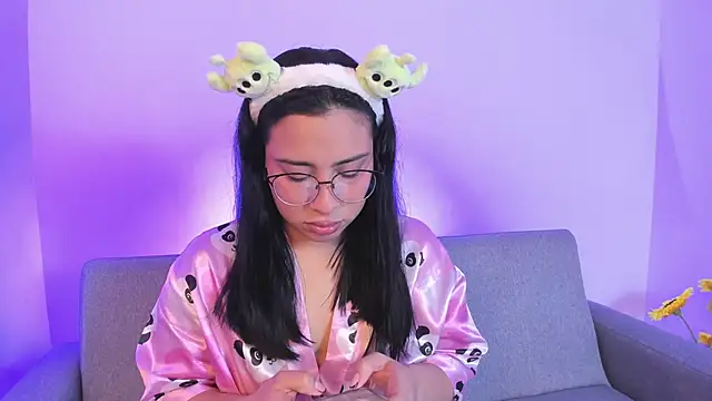 miah storm online show from 5, 12, 2025