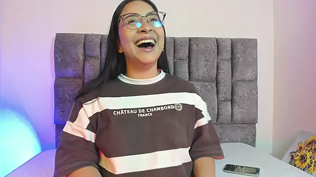 miah storm online show from 30, 10, 2025