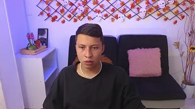 Martin West online show from 23, 10, 2025