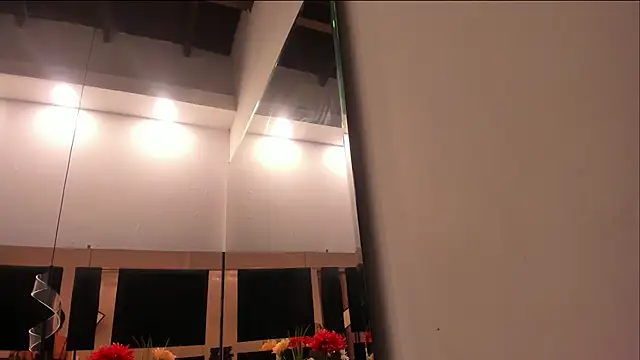 mirandaduboiss online show from 11, 3, 2026