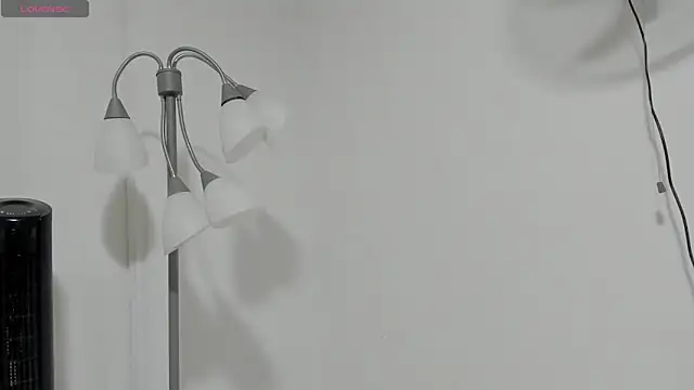 mirandaduboiss online show from 4, 4, 2026