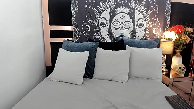 mirandaduboiss online show from 12, 2, 2026