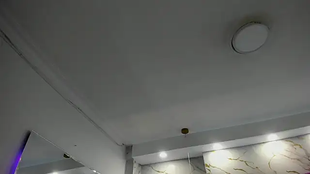 mirandaduboiss online show from 28, 2, 2026