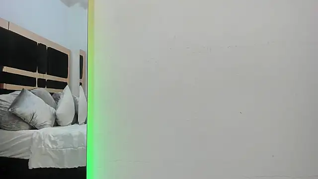 mirandaduboiss online show from 23, 6, 2026