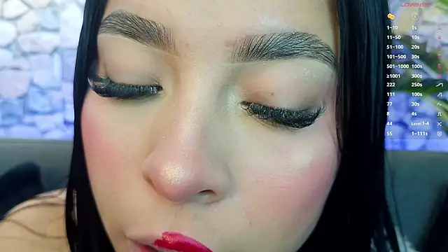 mia roux1 online show from 17, 11, 2025