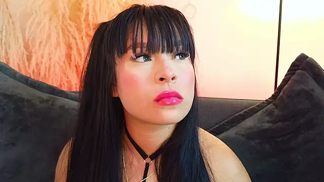 mia roux1 online show from 12, 3, 2026