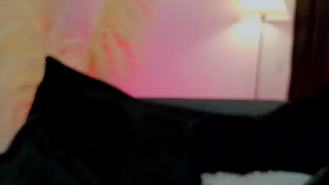 mia roux1 online show from 7, 1, 2026