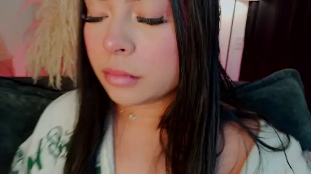 mia roux1 online show from 13, 1, 2026