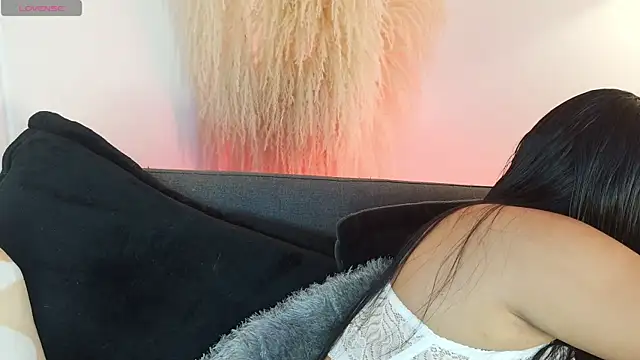 mia roux1 online show from 20, 7, 2026