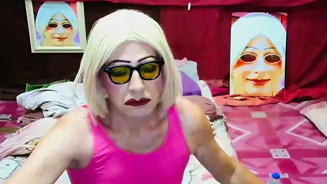 Snapshot of horni4luv chatting on 8, 4, 2026 horni4luv online show from 8, 4, 2026