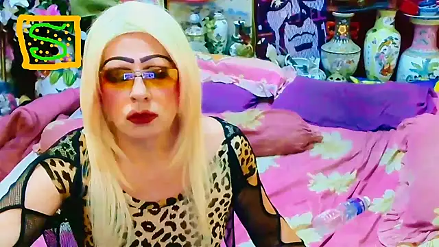 Snapshot of horni4luv chatting on 2, 12, 2025 horni4luv online show from 2, 12, 2025