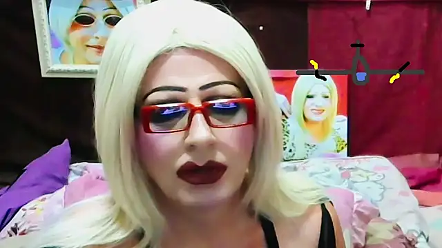 Snapshot of horni4luv chatting on 17, 4, 2026 horni4luv online show from 17, 4, 2026