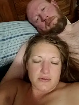 creamylittlecupcake online show from 24, 10, 2025