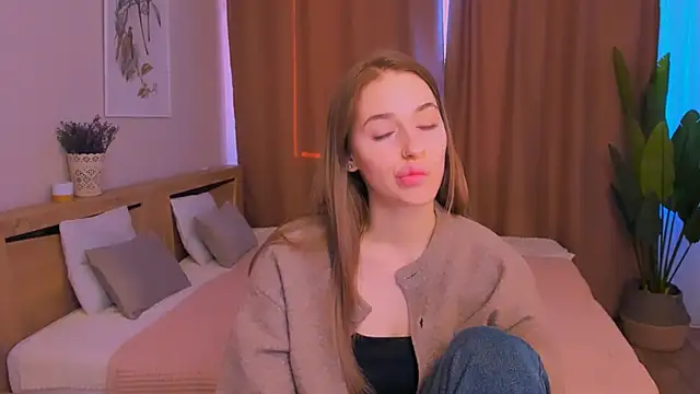 sassy cutie online show from 3, 3, 2026