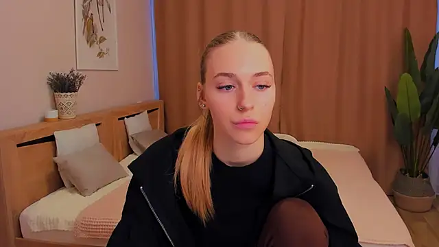 sassy cutie online show from 18, 2, 2026