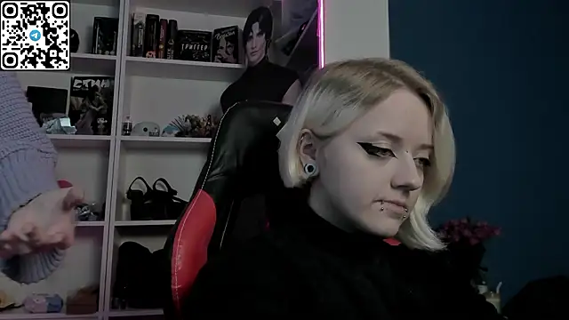 Holy Mistress S online show from 14, 2, 2026