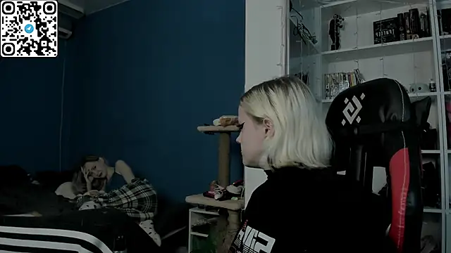 Holy Mistress S online show from 20, 12, 2025