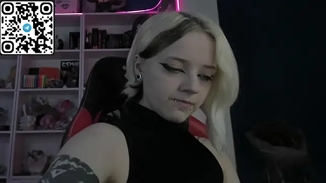 Holy Mistress S online show from 10, 5, 2026