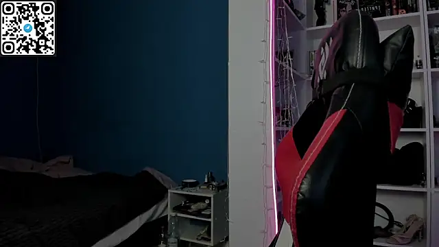 Holy Mistress S online show from 10, 1, 2026