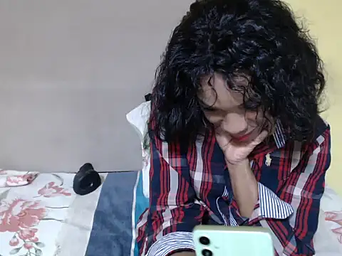 CherryZee online show from 13, 4, 2026