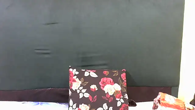 CherryZee online show from 28, 11, 2025