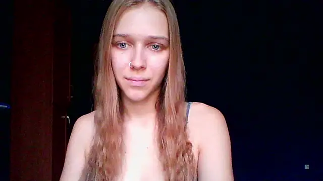 Snapshot of mari_martin chatting on 10, 11, 2025 mari martin online show from 10, 11, 2025