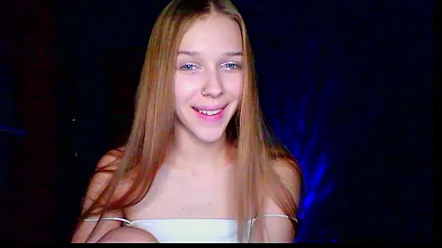 Snapshot of mari_martin chatting on 23, 11, 2025 mari martin online show from 23, 11, 2025