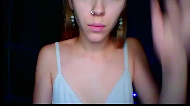 Snapshot of mari_martin chatting on 29, 11, 2025 mari martin online show from 29, 11, 2025