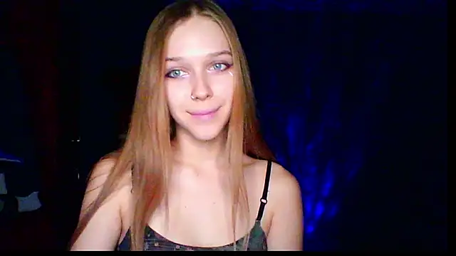 Snapshot of mari_martin chatting on 20, 11, 2025 mari martin online show from 20, 11, 2025