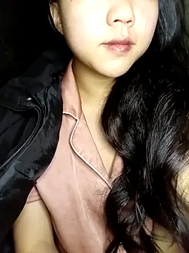 Quynhsumon online show from 8, 2, 2026