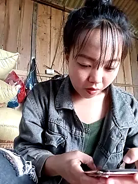 Quynhsumon online show from 17, 2, 2026