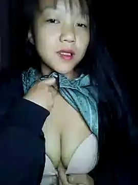 Quynhsumon online show from 19, 11, 2025