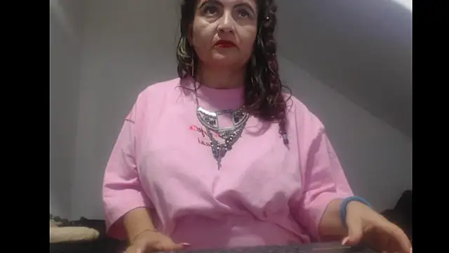 Debora Cienfuegos25 online show from 13, 1, 2026