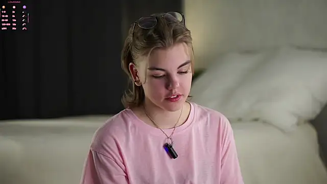 MelodyBaur online show from 16, 12, 2025