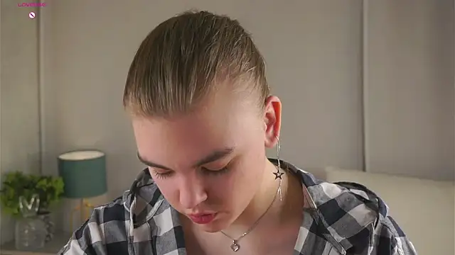 MelodyBaur online show from 8, 4, 2026