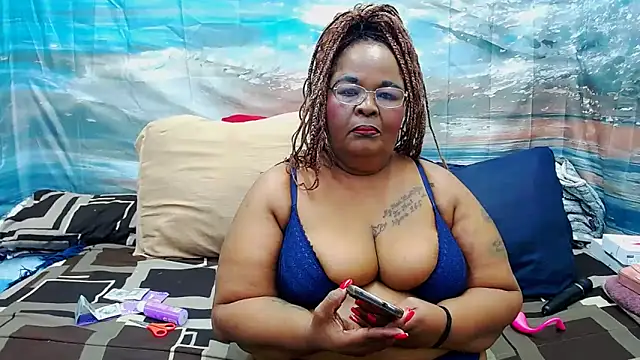 MatureMilfxxx online show from 27, 6, 2026