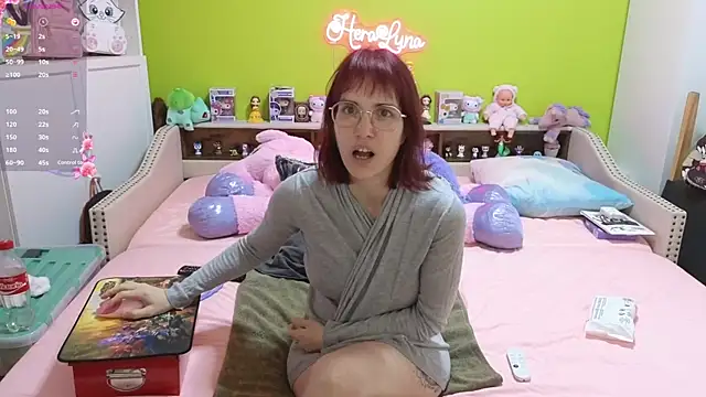  HeraLuna  online show from 15, 1, 2026