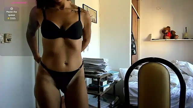 lucialuna online show from 24, 3, 2026