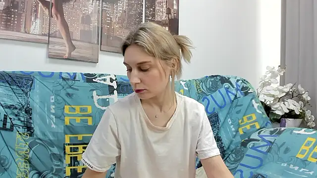 Tenderly Sophie online show from 8, 3, 2026