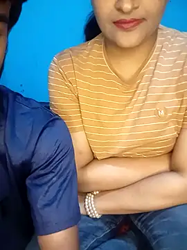 CoupleShow 432 online show from 17, 11, 2025