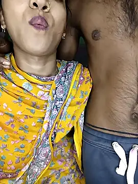 CoupleShow 432 online show from 8, 3, 2026