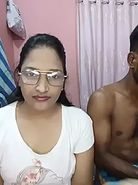 Snapshot of CoupleShow_432 chatting on 12, 6, 2026 CoupleShow 432 online show from 12, 6, 2026