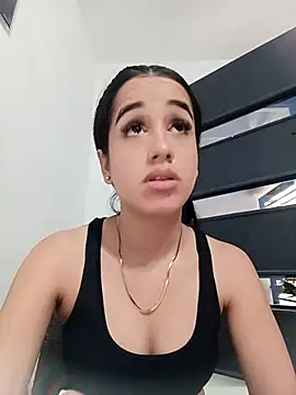 BabyCaramel18 online show from 4, 11, 2025