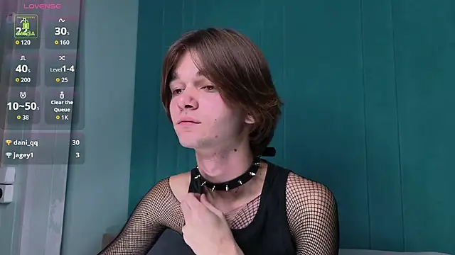 Snapshot of DavidLeatherhofff chatting on 27, 10, 2025 DavidLeatherhofff online show from 27, 10, 2025