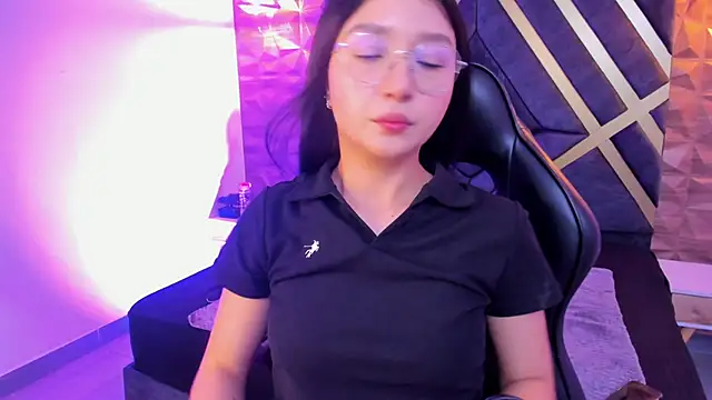 sydney miller  online show from 28, 2, 2026