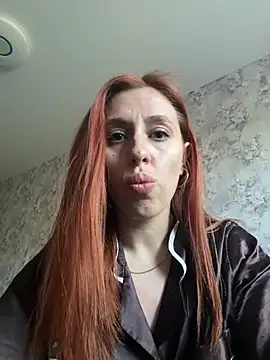 Snapshot of ZoeBurton chatting on 7, 5, 2026 ZoeBurton online show from 7, 5, 2026