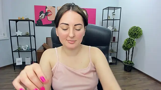 NoraSimons online show from 12, 2, 2026