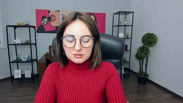 NoraSimons online show from 13, 2, 2026