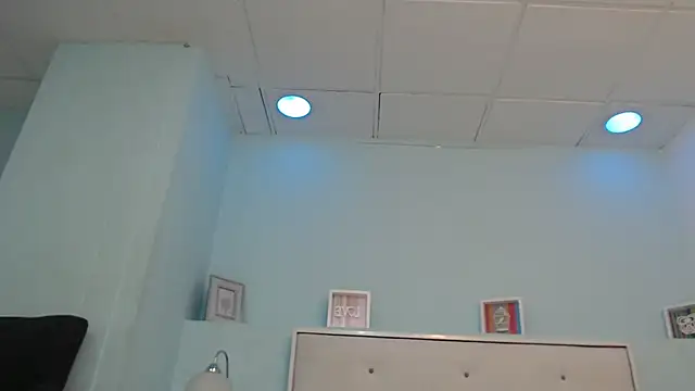 SusanWilliams  online show from 28, 11, 2025