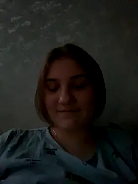 Snapshot of Emily_Sweety__ chatting on 21, 10, 2025 Emily Sweety online show from 21, 10, 2025